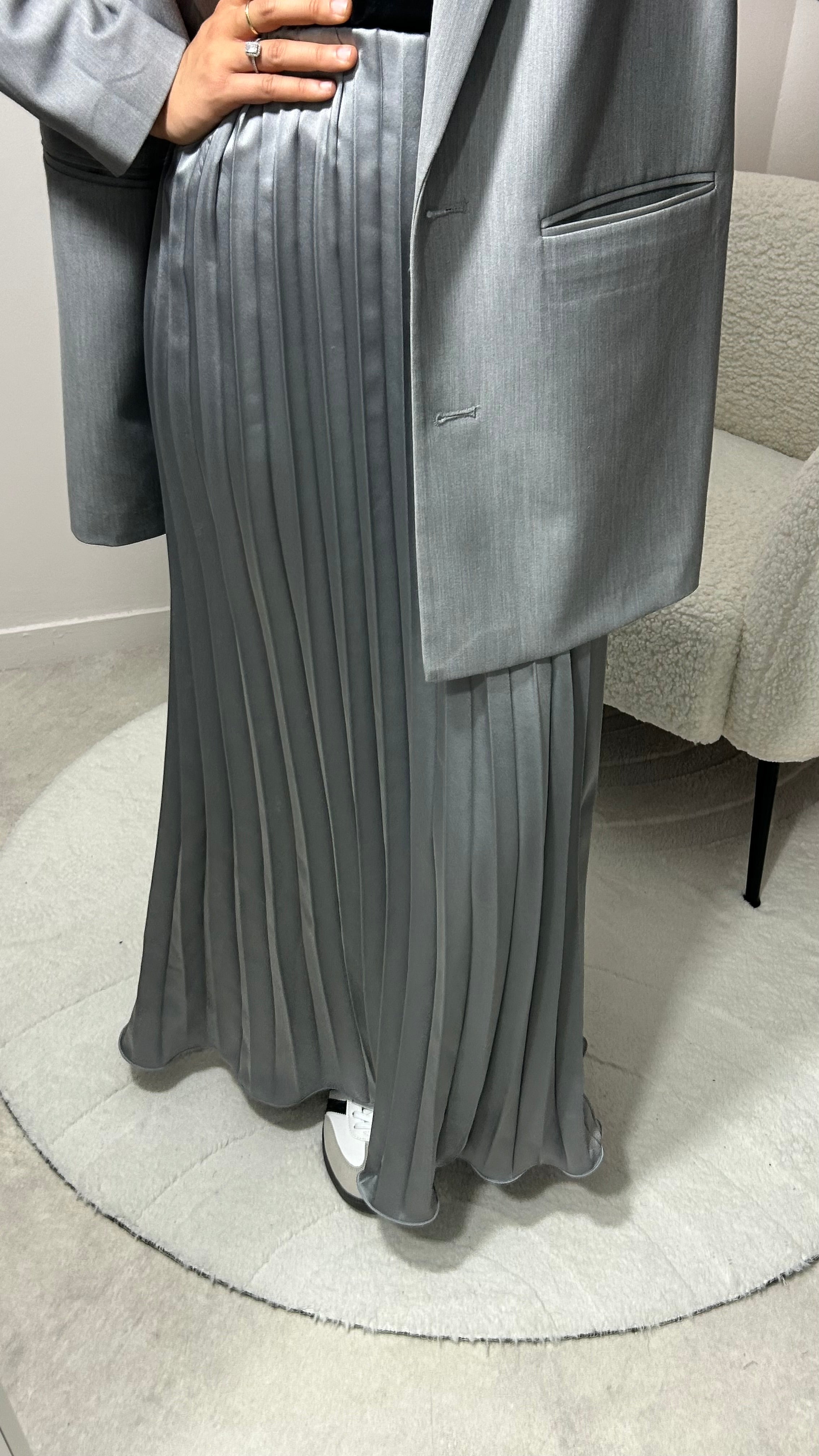 JUPE PLISSÉE GRIS CLAIR