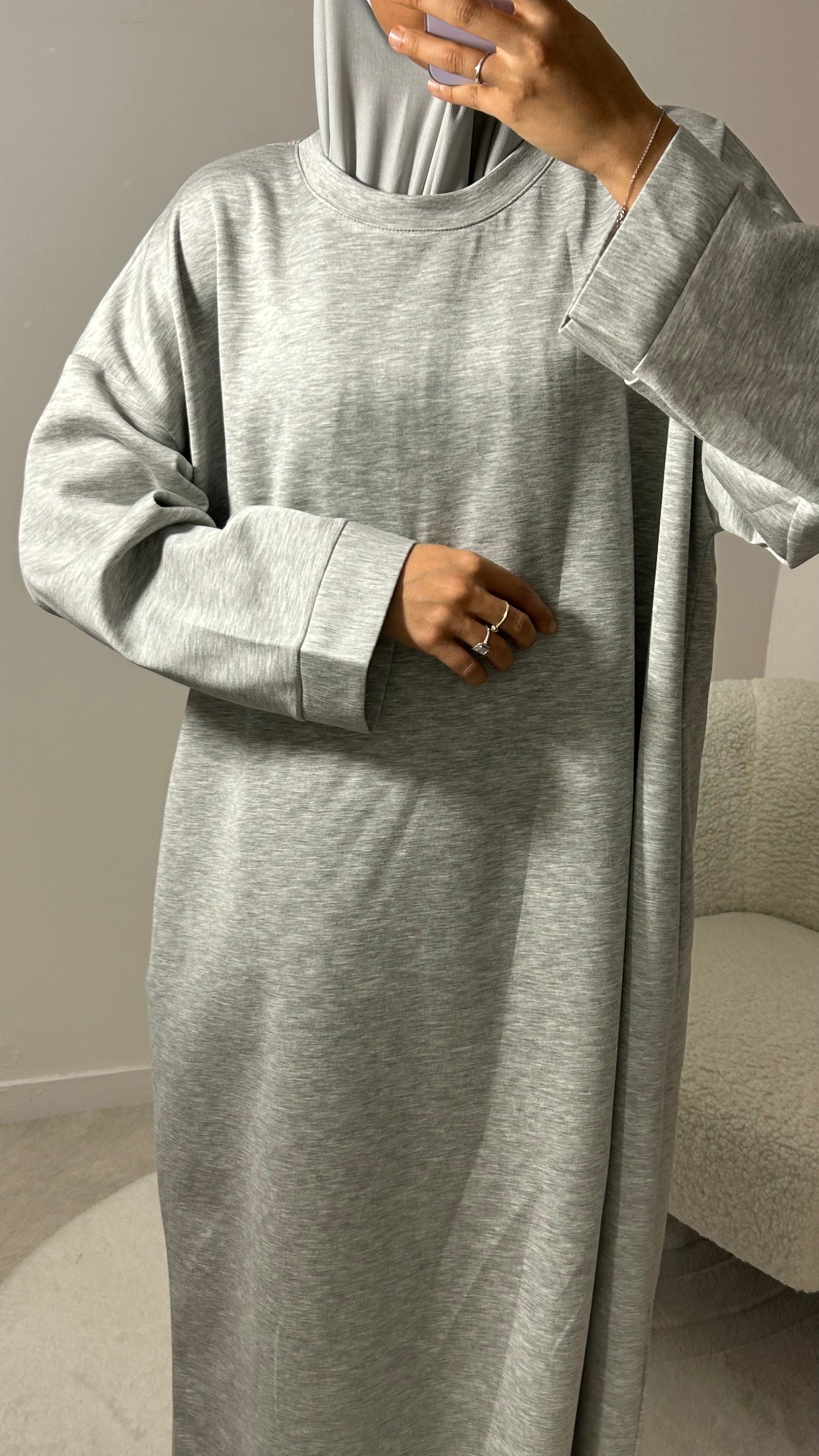 ROBE PULL GRIS